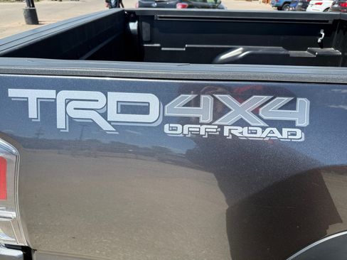 Certified 2023 Toyota Tacoma TRD Off-Road AWD/4WD image 23