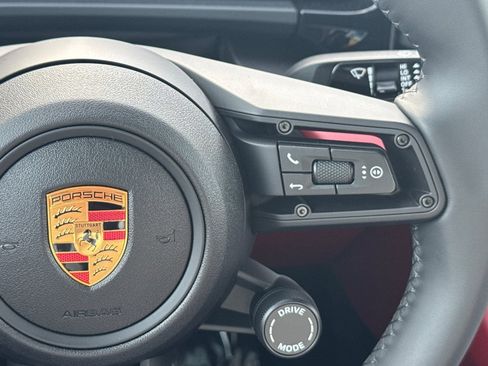 Used 2024 Porsche Macan 4 Electric image 32