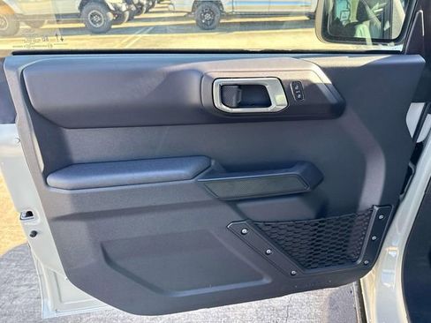 New 2025 Ford Bronco Badlands image 23