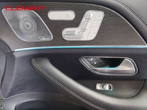 Used 2020 Mercedes-Benz GLE 350 4MATIC w/ MBUX Technology Package image 45