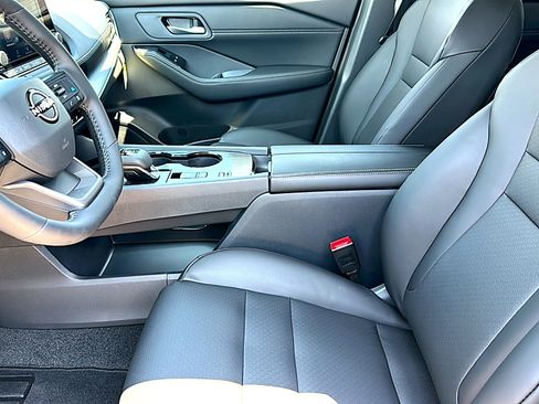 New 2026 Nissan Rogue Dark Armor FWD image 10