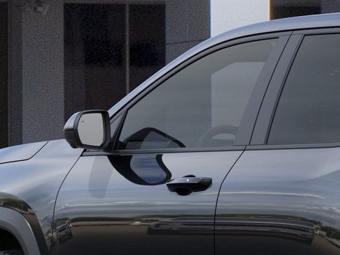 New 2026 Chevrolet Equinox LT FWD image 12