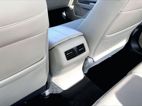 Used 2017 Honda Accord EX-L image 22