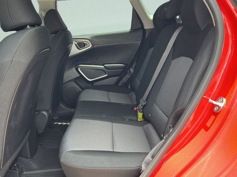 Used 2023 Kia Soul LX w/ LX Technology Package FWD image 10