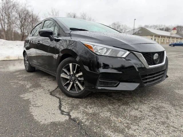 Used 2021 Nissan Versa SV FWD image 1
