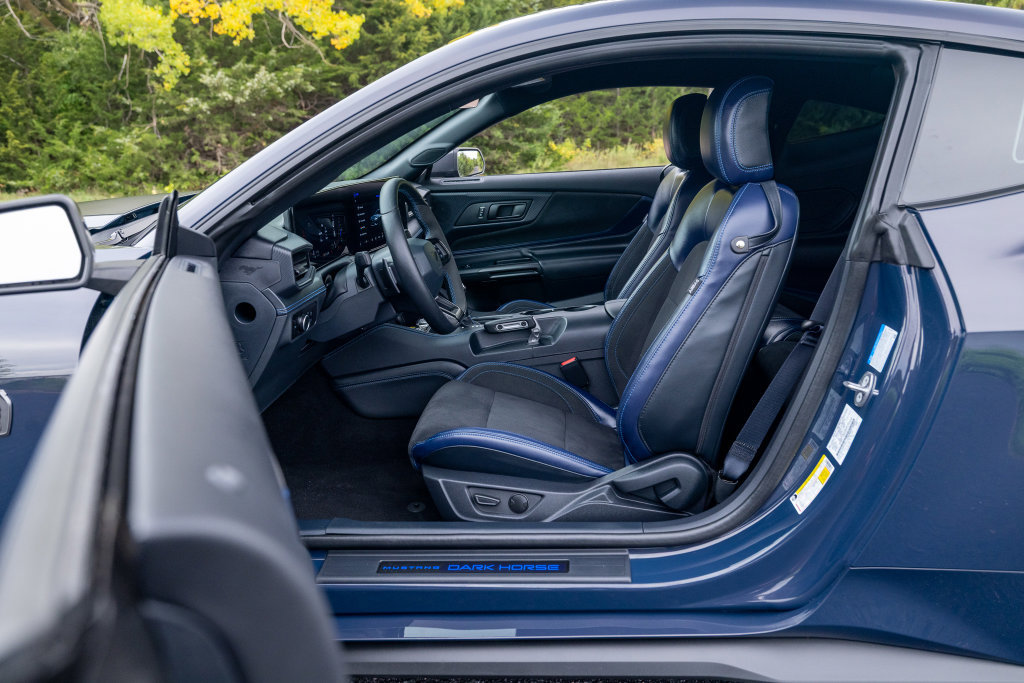 Used 2024 Ford Mustang Dark Horse RWD image 84