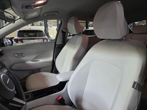 Used 2024 Hyundai Kona SEL FWD image 22
