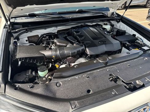 Used 2020 Toyota 4Runner Limited AWD/4WD image 49
