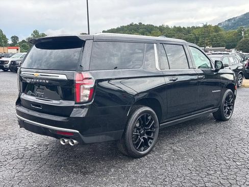 Used 2024 Chevrolet Suburban High Country AWD/4WD image 8
