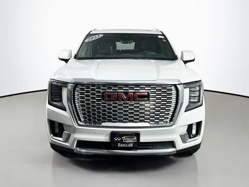 Used 2023 GMC Yukon Denali w/ Denali Reserve Package AWD/4WD image 3