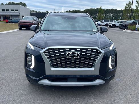 Used 2022 Hyundai Palisade Limited FWD image 2