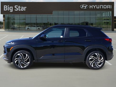 Used 2026 Chevrolet TrailBlazer RS w/ Driver Confidence Package FWD image 2