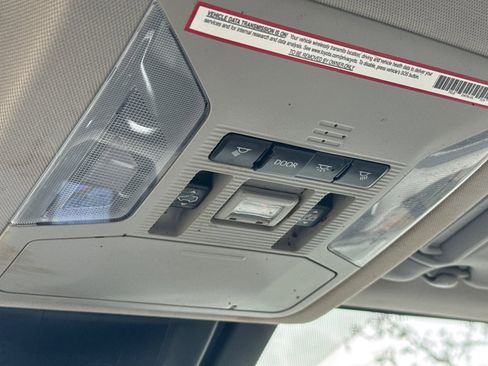 Used 2020 Toyota RAV4 Limited image 24