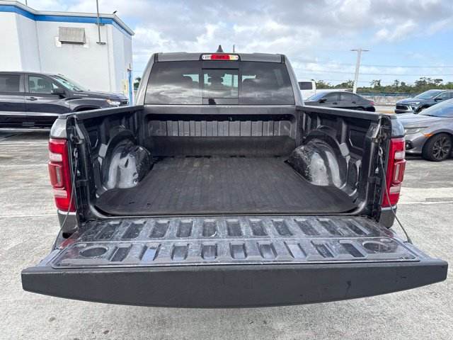 Used 2019 RAM 1500 Laramie AWD/4WD image 18