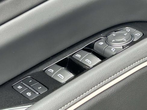 Used 2023 Cadillac Escalade Sport AWD/4WD image 16