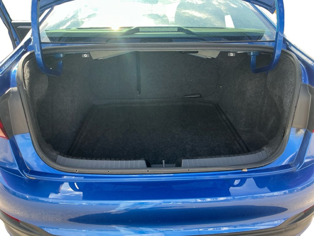 Used 2024 Volkswagen Jetta SE FWD image 23