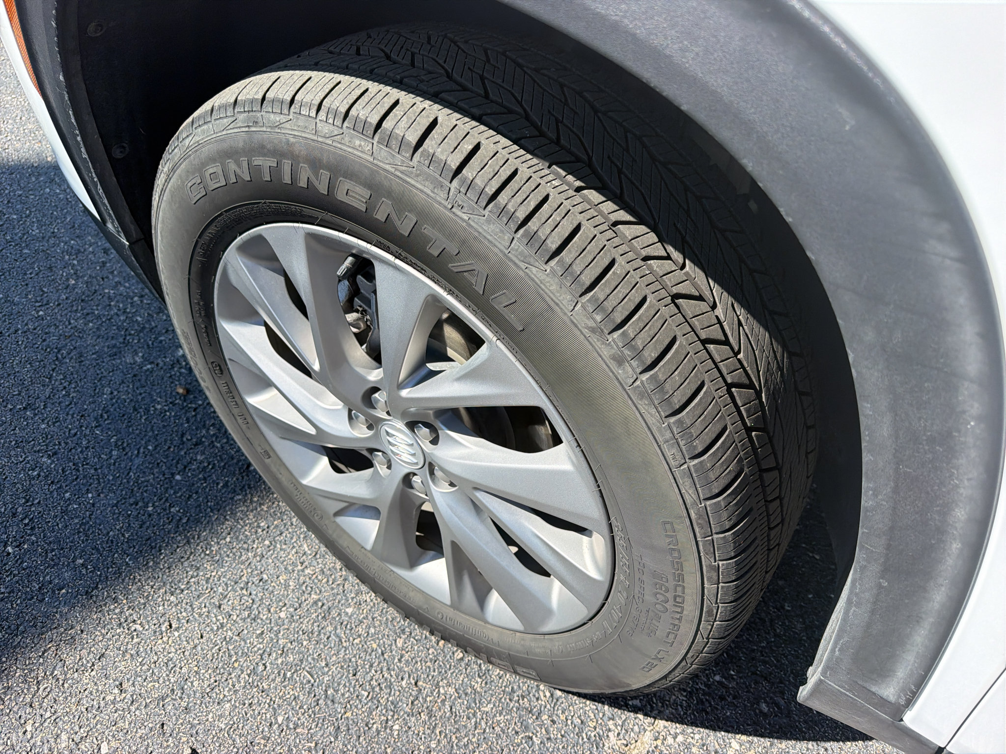 Used 2026 Buick Enclave Preferred AWD/4WD image 8