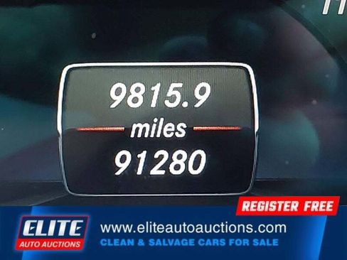 Used 2014 Mercedes-Benz E 350 4MATIC image 27