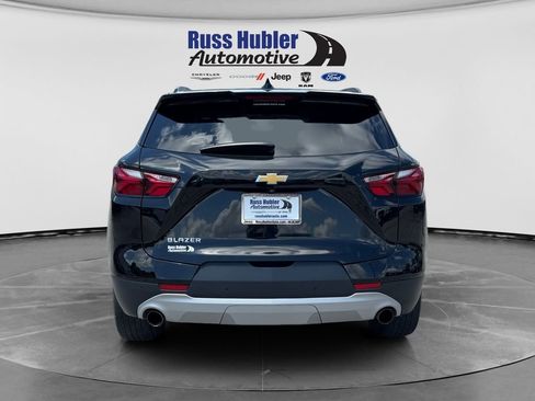 Used 2022 Chevrolet Blazer LT FWD image 4