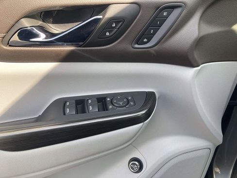 Used 2023 GMC Acadia SLT w/ Technology Package image 20