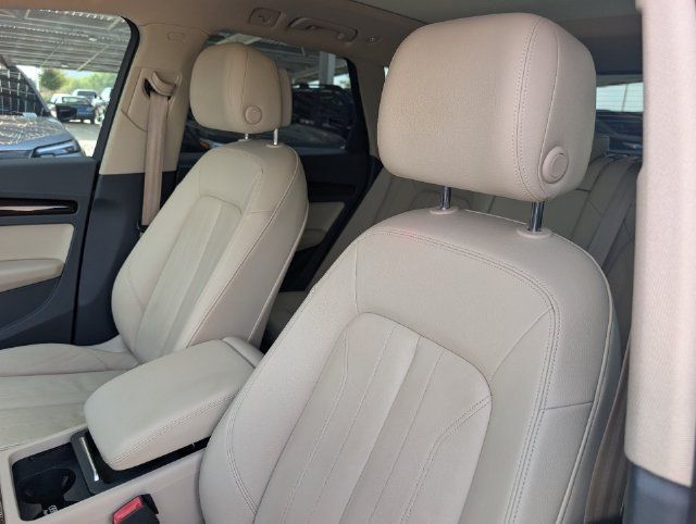 Used 2018 Audi Q5 2.0T Premium Plus w/ Premium Plus Package AWD/4WD image 10