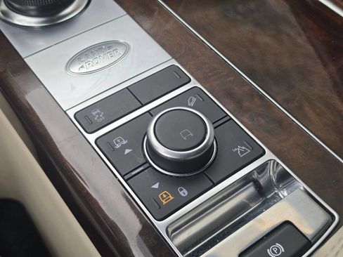 Used 2019 Land Rover Range Rover HSE AWD/4WD image 18