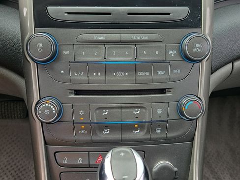 Used 2013 Chevrolet Malibu LS w/ Protection Package FWD image 18