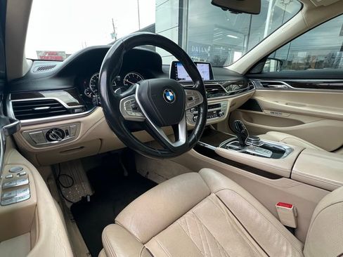 Used 2016 BMW 740i image 15