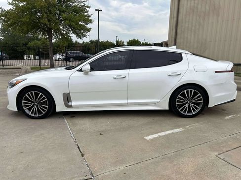 Used 2018 Kia Stinger Premium image 8