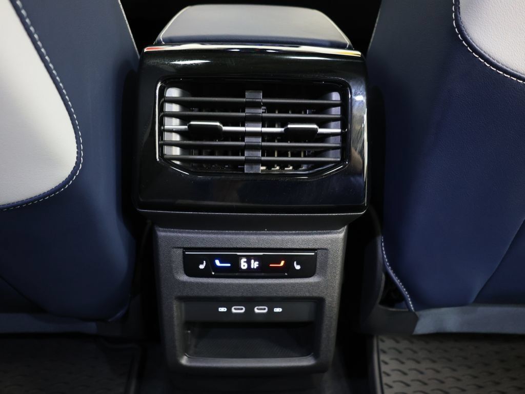 Used 2025 Volkswagen ID.4 Pro S Plus AWD/4WD image 25