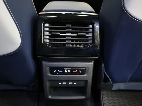 Used 2025 Volkswagen ID.4 Pro S Plus AWD/4WD image 25