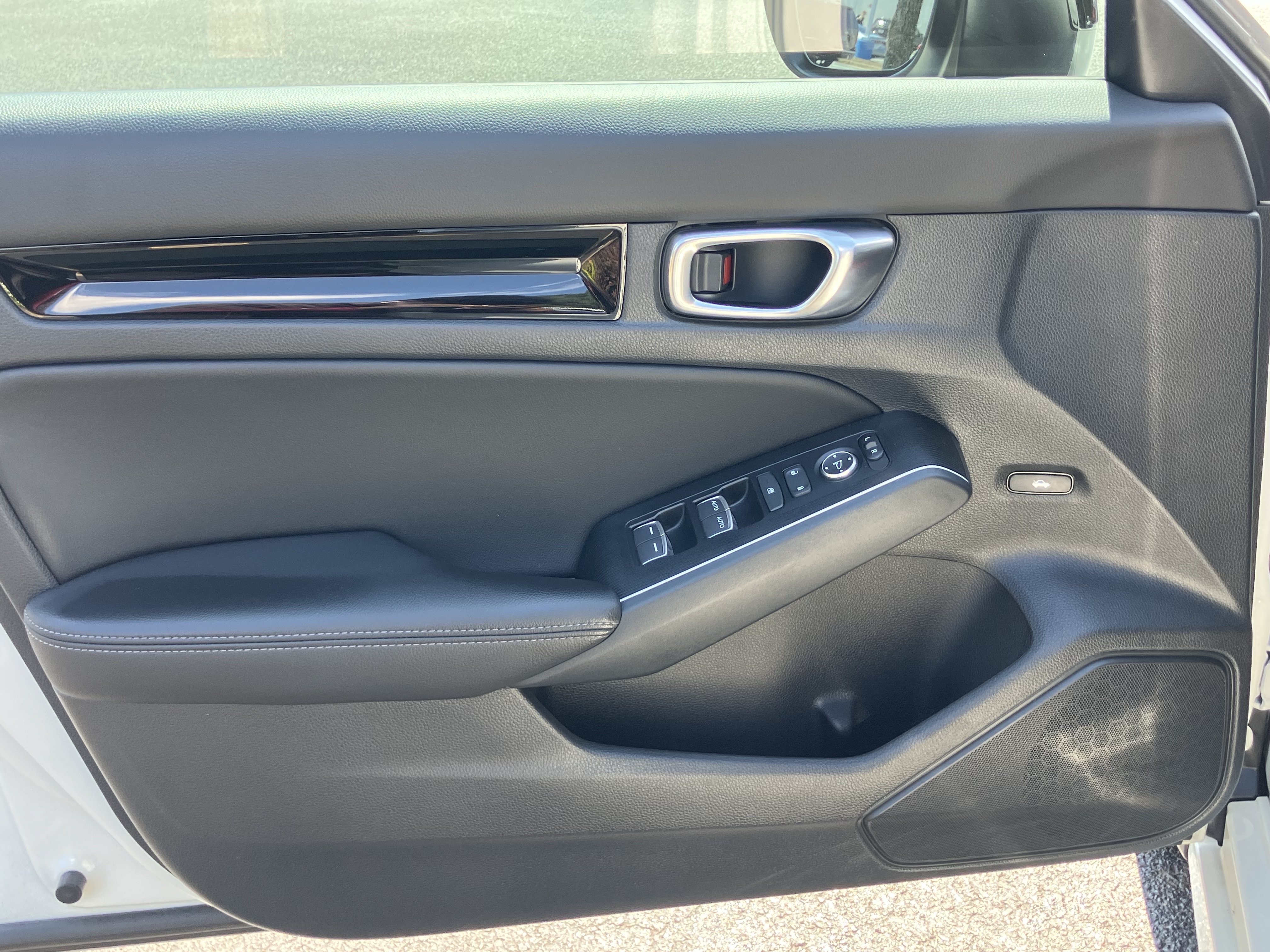 Certified 2025 Honda Civic Sport Touring image 14