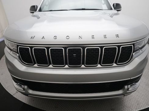 Used 2023 Jeep Wagoneer Series II w/ Convenience Group I AWD/4WD image 23