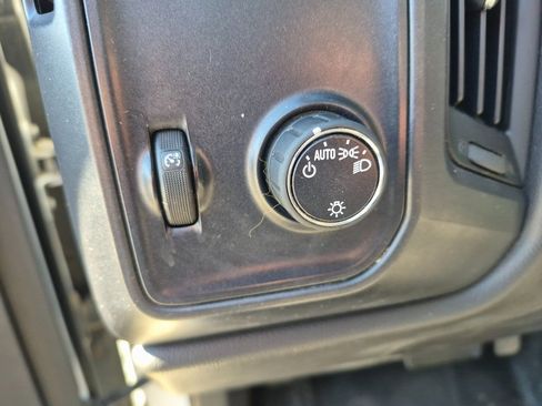 Used 2016 Chevrolet Silverado 1500 W/T image 18