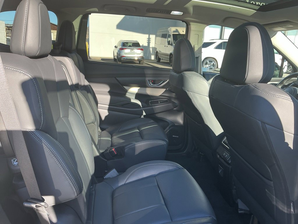 Used 2022 Subaru Ascent Limited w/ Technology Package AWD/4WD image 27