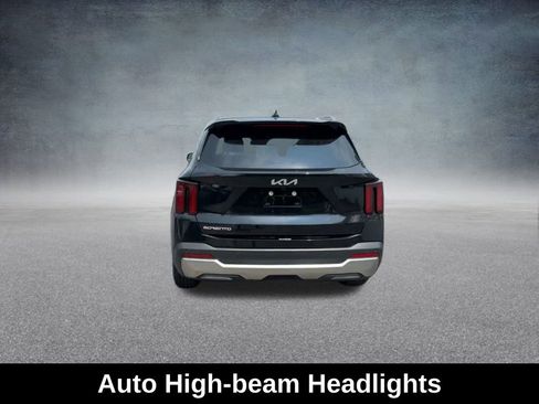 Used 2025 Kia Sorento S w/ Panoramic Sunroof Package image 21