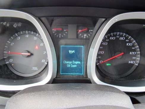 Used 2017 Chevrolet Equinox LT w/ Convenience Package image 13