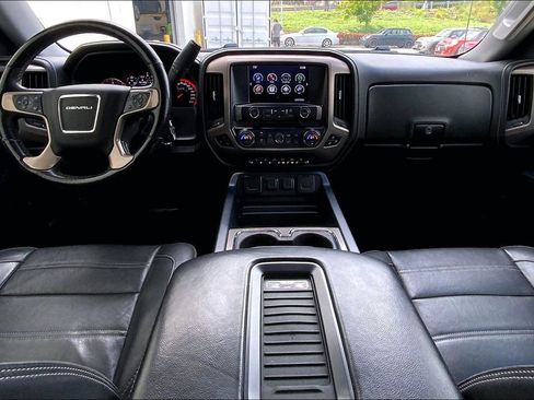 Used 2016 GMC Sierra 1500 Denali w/ Enhanced Driver Alert Package AWD/4WD image 11