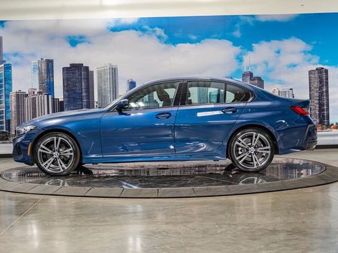 Certified 2023 BMW 330i xDrive Sedan w/ Premium Package AWD/4WD image 6