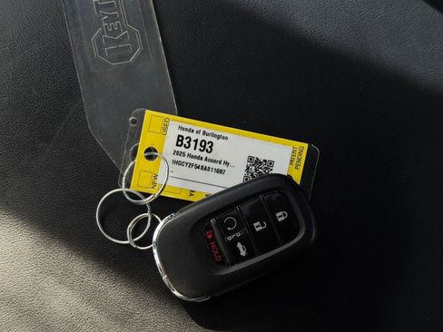 Used 2025 Honda Accord Sport image 10