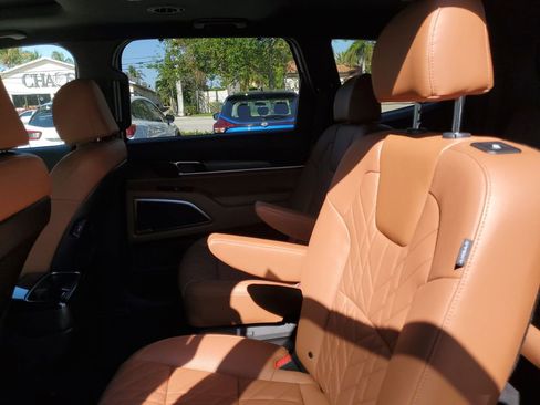 Used 2025 Kia Telluride EX X-Line image 15