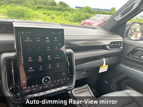 New 2026 GMC Yukon XL AT4 AWD/4WD image 22