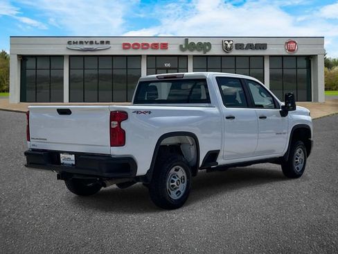 Used 2025 Chevrolet Silverado 2500 W/T AWD/4WD image 4