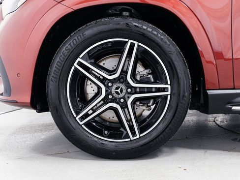 Used 2025 Mercedes-Benz GLE 450e 4MATIC w/ AMG Line Exterior image 36