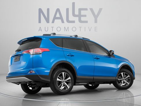 Used 2018 Toyota RAV4 XLE FWD image 9