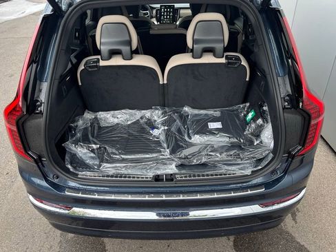New 2026 Volvo XC90 B6 Plus w/ Protection Package Premier image 17