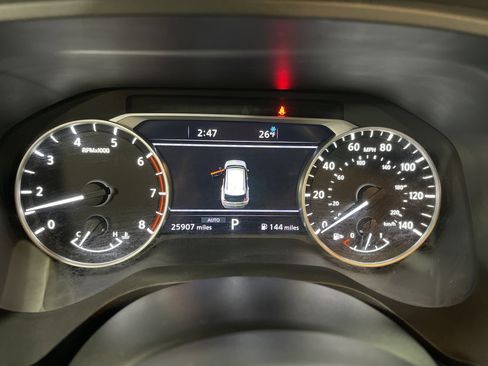 Used 2023 Nissan Rogue SL w/ SL Premium Package image 22