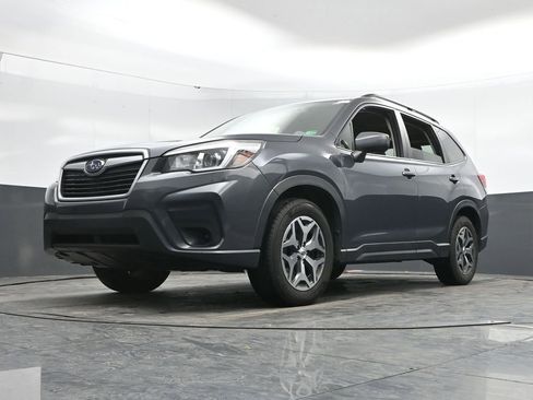 Used 2020 Subaru Forester Premium image 27