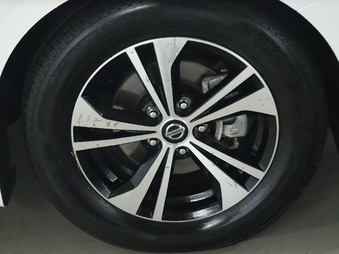 Certified 2023 Nissan Sentra SV image 10