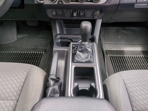 Used 2023 Toyota Tacoma SR5 w/ Technology Package AWD/4WD image 19